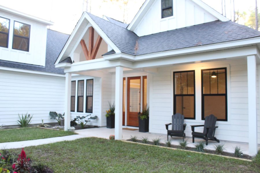 Exterior details and patio area of a home in , Awendaw (Image 21).