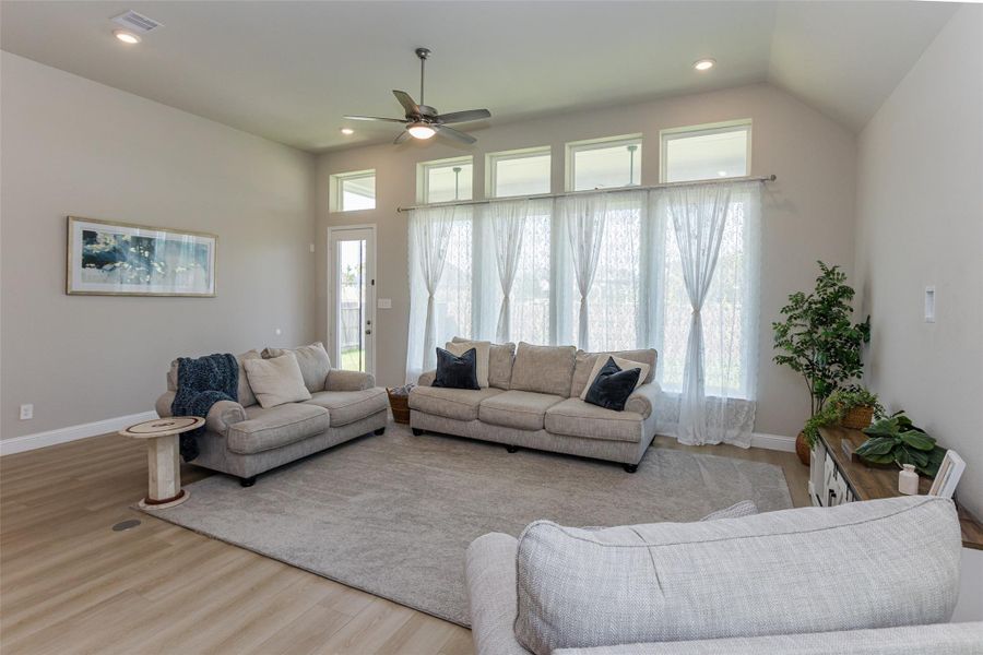 Furnished interior view inside a new home in , Tomball (Image 24).