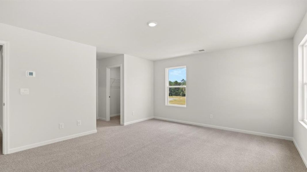 Spacious, unfurnished interior of a new home in Fairway 17 at Mirror Lake, Villa Rica (Image 23).