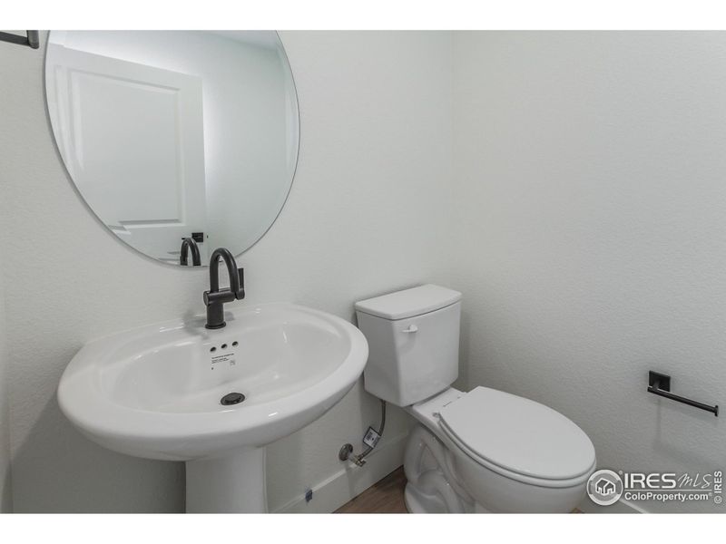 Image 33 of a home in .