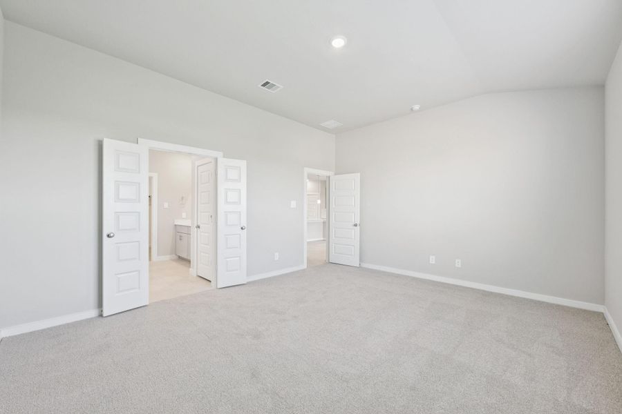 Spacious, unfurnished interior of a new home in Landing Meadows - Premier Series, New Caney (Image 23).