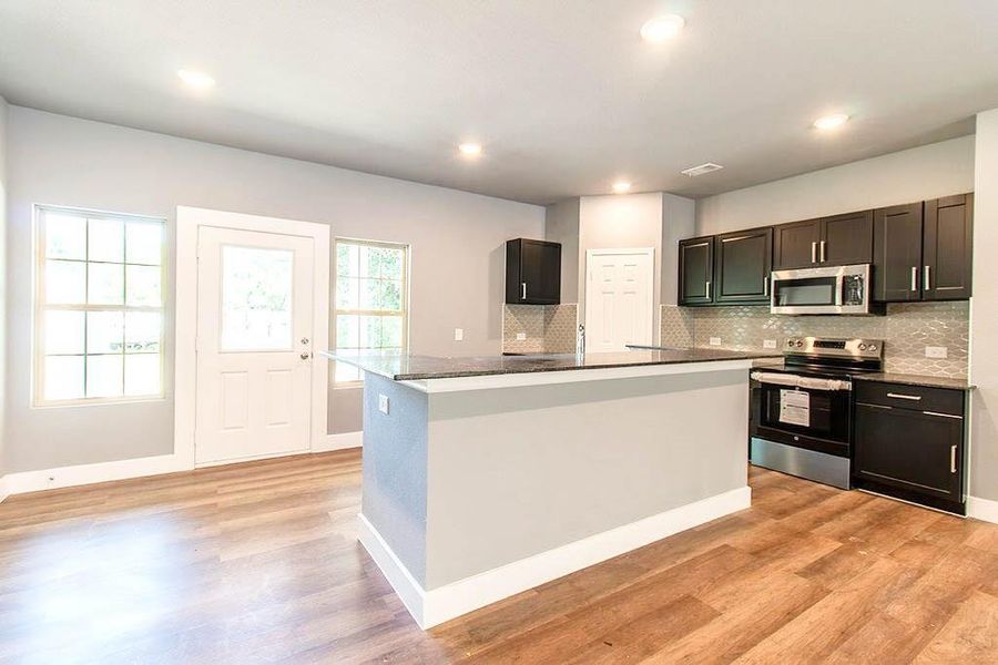 Furnished interior view inside a new home in , West Tawakoni (Image 5).
