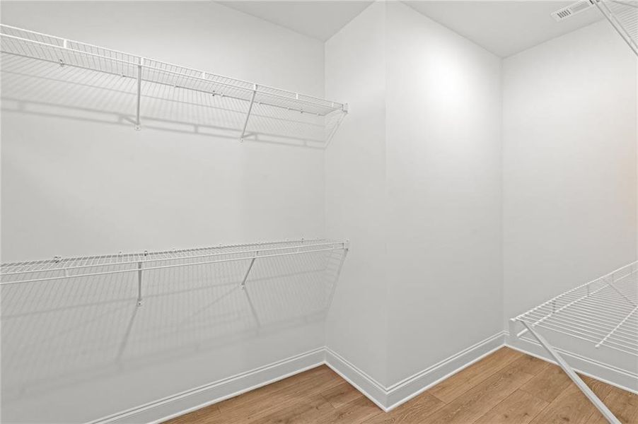 Spacious, unfurnished interior of a new home in Red Oak Ridge, Loganville (Image 10).