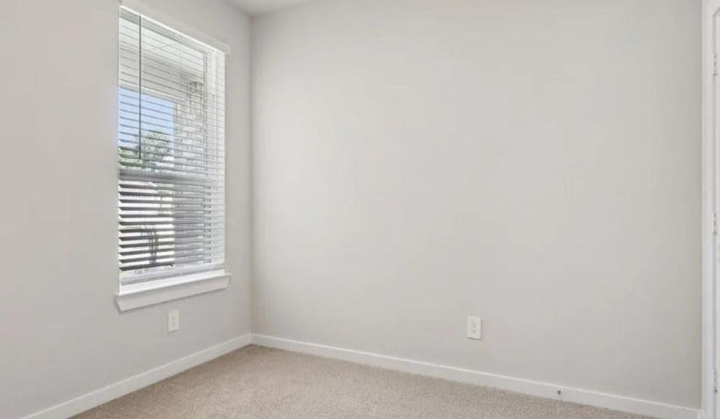 Photo is not of the actual home, but is an inspirational photo of builder’s model home and may depict options, furnishings, and/or decorator features that are not included Photo is not of the actual home, but is an inspirational photo of builder’s model home and may depict options, furnishings, and/or decorator features that are not included