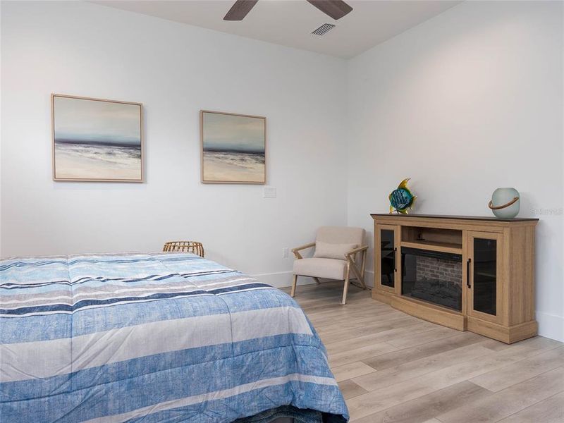 Furnished interior view inside a new home in , Englewood (Image 5).