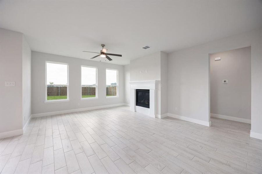 Spacious, unfurnished interior of a new home in Bellagio, Forney (Image 29). Spacious, unfurnished interior of a new home in Bellagio, Forney (Image 29).