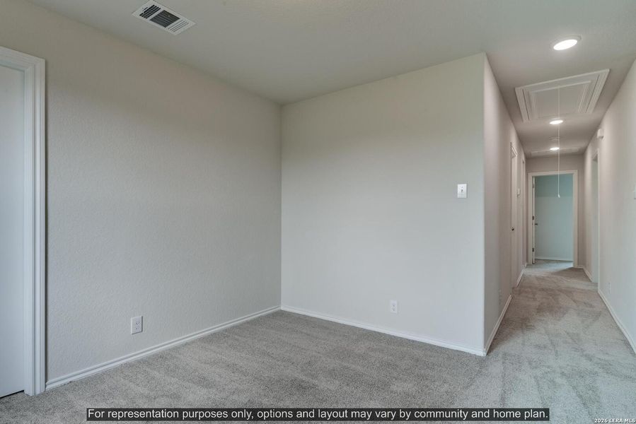 Spacious, unfurnished interior of a new home in Nopal Valley, San Antonio (Image 18).