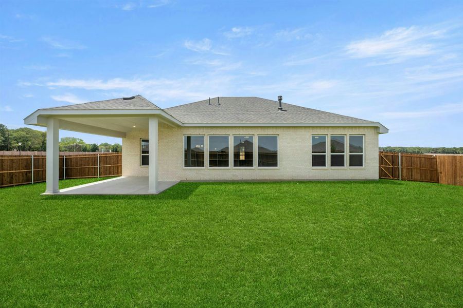Representative exterior details of a home built from the Bluebonnet by Kindred Homes in Dominion Park, Waxahachie (Image 4).