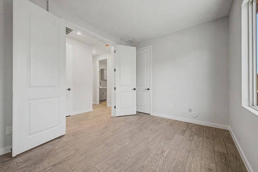 Spacious, unfurnished interior of a new home in Avanti at Granite Vista, Waddell (Image 20). Spacious, unfurnished interior of a new home in Avanti at Granite Vista, Waddell (Image 20).