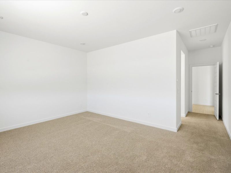 Spacious, unfurnished interior of a new home in Naranja Trails, Oro Valley (Image 13). Spacious, unfurnished interior of a new home in Naranja Trails, Oro Valley (Image 13).