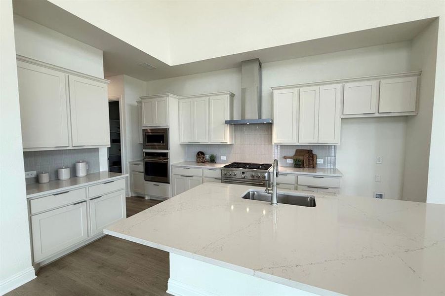 Furnished interior view inside a new home in Sweetgrass, Haslet (Image 8).