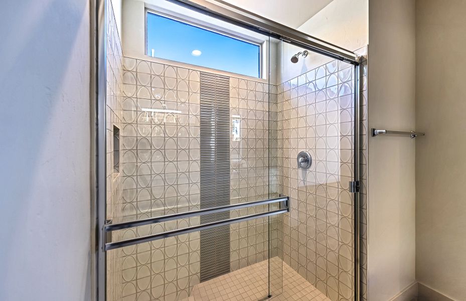 Close-up of interior finishes inside a home in Vistoso Canyon Estates, Oro Valley (Image 11).