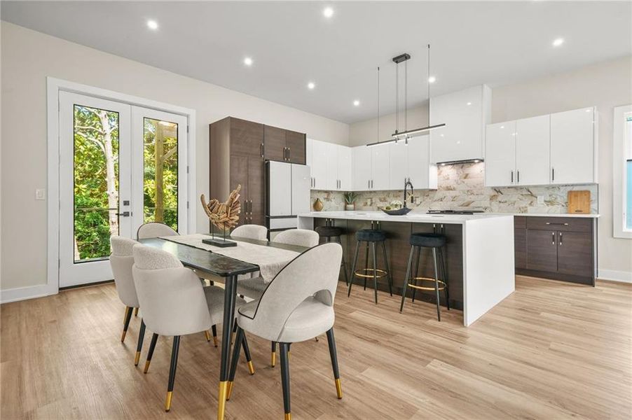 Furnished interior view inside a new home in , Atlanta (Image 41).