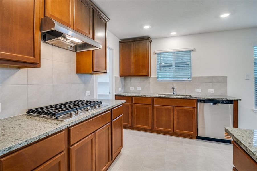 Furnished interior view inside a new home in Heartland Signature, Crandall (Image 6). Furnished interior view inside a new home in Heartland Signature, Crandall (Image 6).