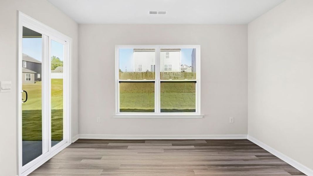 Spacious, unfurnished interior of a new home in Cascade Point, Seneca (Image 27).