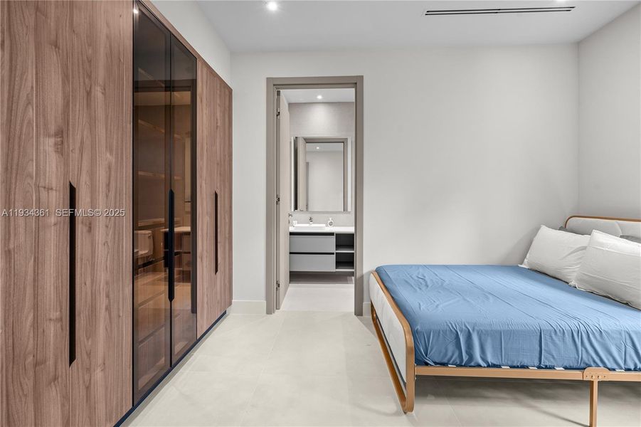 Furnished interior view inside a new home in , Miami (Image 38).