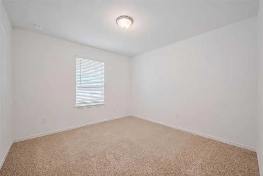 Spacious, unfurnished interior of a new home in Lago Mar, Texas City (Image 11). Spacious, unfurnished interior of a new home in Lago Mar, Texas City (Image 11).