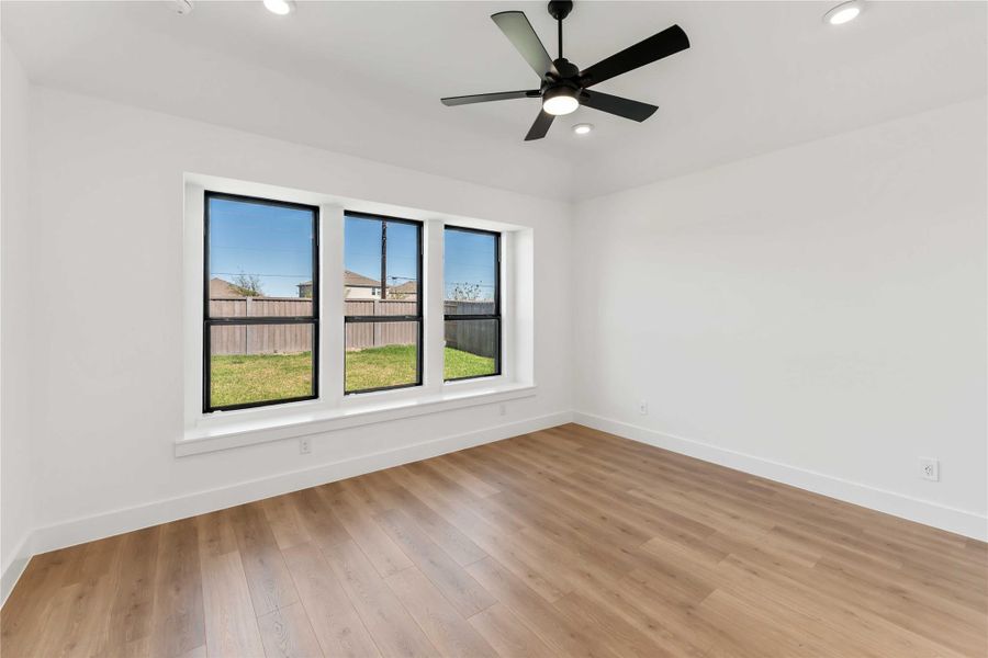 Spacious, unfurnished interior of a new home in Arabella on the Prairie, Richmond (Image 16).