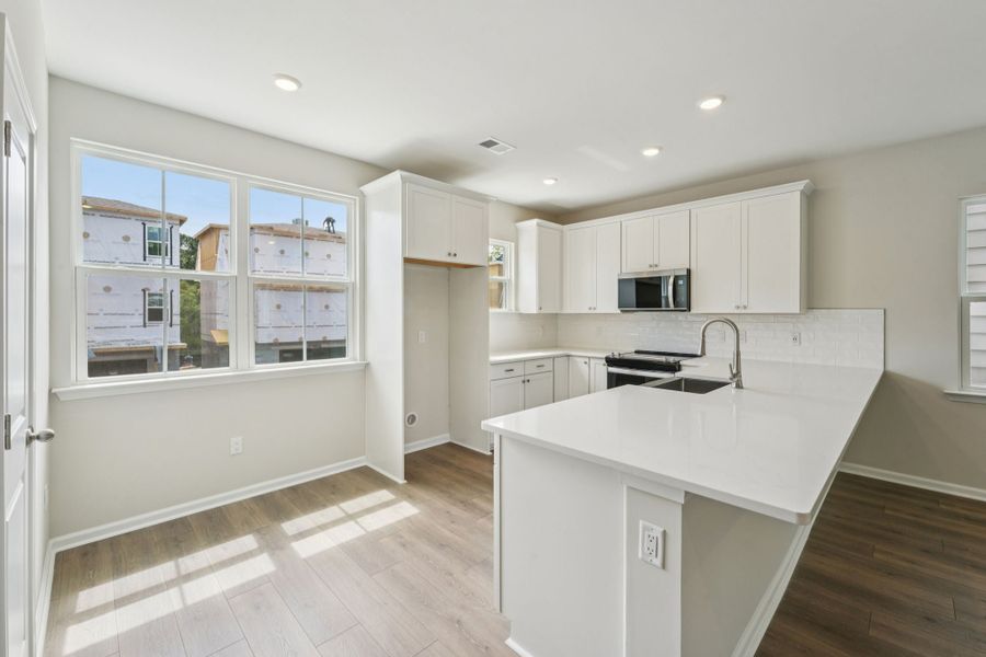 4br New Home in Hilton Head Island, SC.  - Slide 10