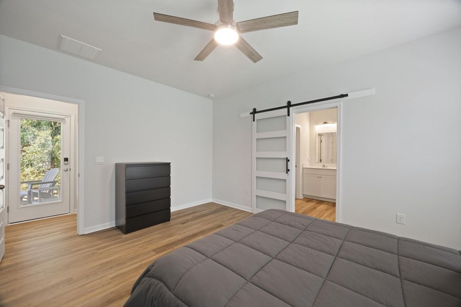 Furnished interior view inside a new home in , Beaufort (Image 11).