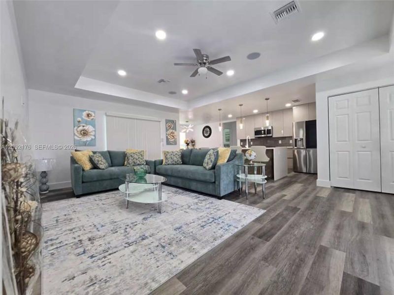 Furnished interior view inside a new home in , Cape Coral (Image 34). Furnished interior view inside a new home in , Cape Coral (Image 34).