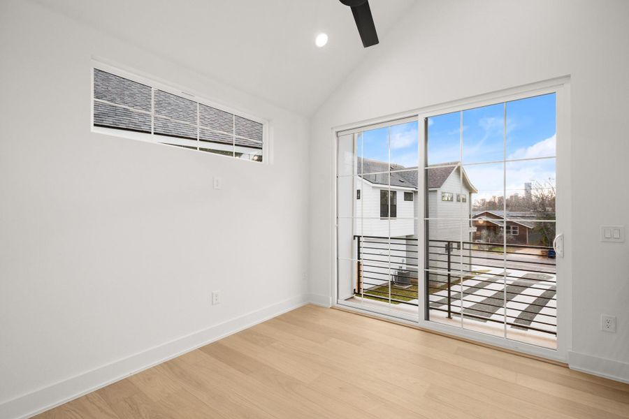 Spacious, unfurnished interior of a new home in , Austin (Image 29).