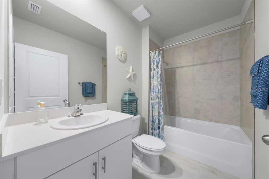 Furnished interior view inside a new home in , Port Charlotte (Image 49).