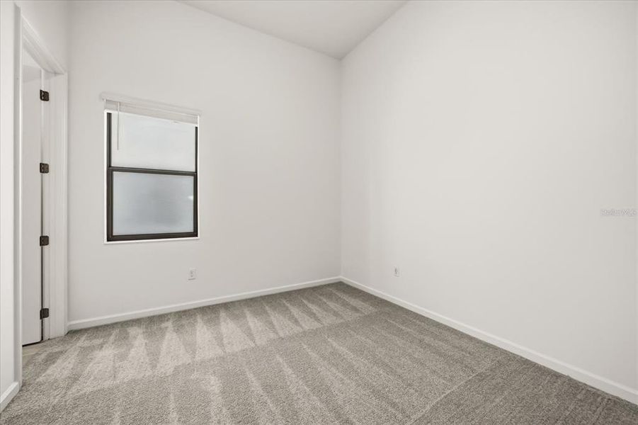 Spacious, unfurnished interior of a new home in , Orlando (Image 23).