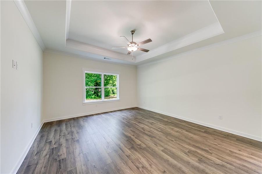 Spacious, unfurnished interior of a new home in , Jefferson (Image 30).