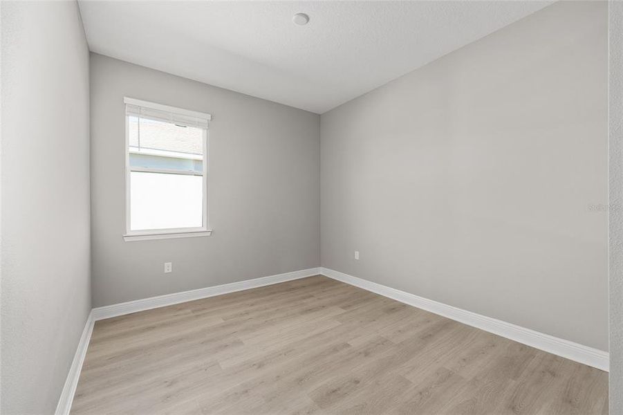 Spacious, unfurnished interior of a new home in , Ocala (Image 30).