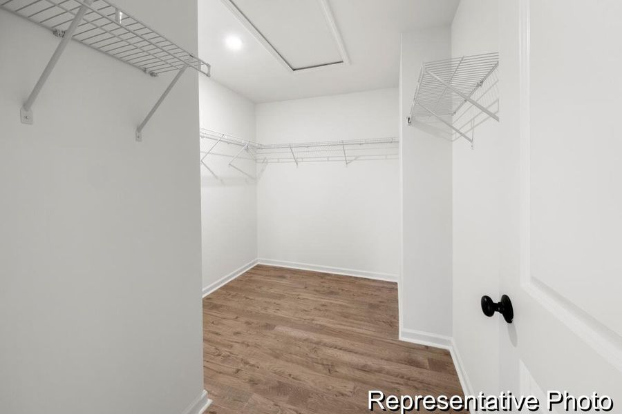 Spacious, unfurnished interior of a new home in , Ravenel (Image 26).