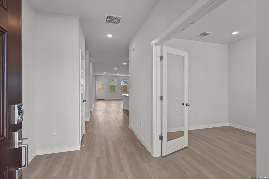 Spacious, unfurnished interior of a new home in Garden Grove, San Antonio (Image 19). Spacious, unfurnished interior of a new home in Garden Grove, San Antonio (Image 19).