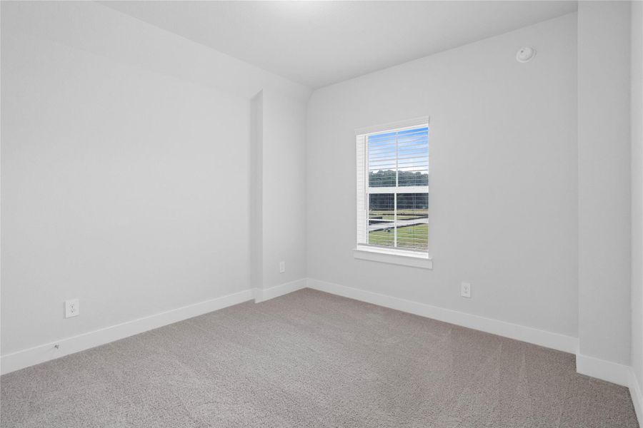 Spacious, unfurnished interior of a new home in Madeley Creek, Conroe (Image 28). Spacious, unfurnished interior of a new home in Madeley Creek, Conroe (Image 28).