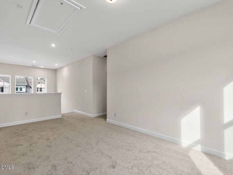 020-1280x960-flex-area