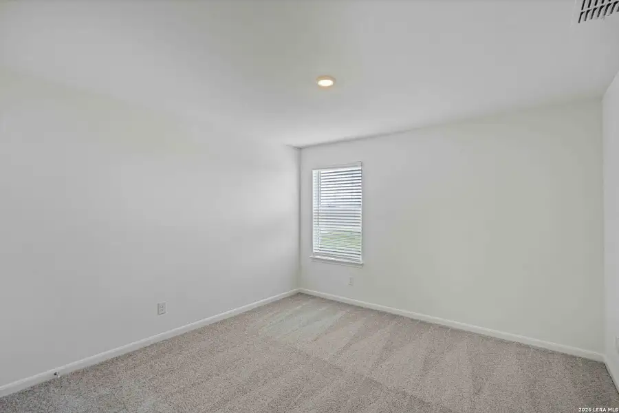 Spacious, unfurnished interior of a new home in , San Antonio (Image 9).