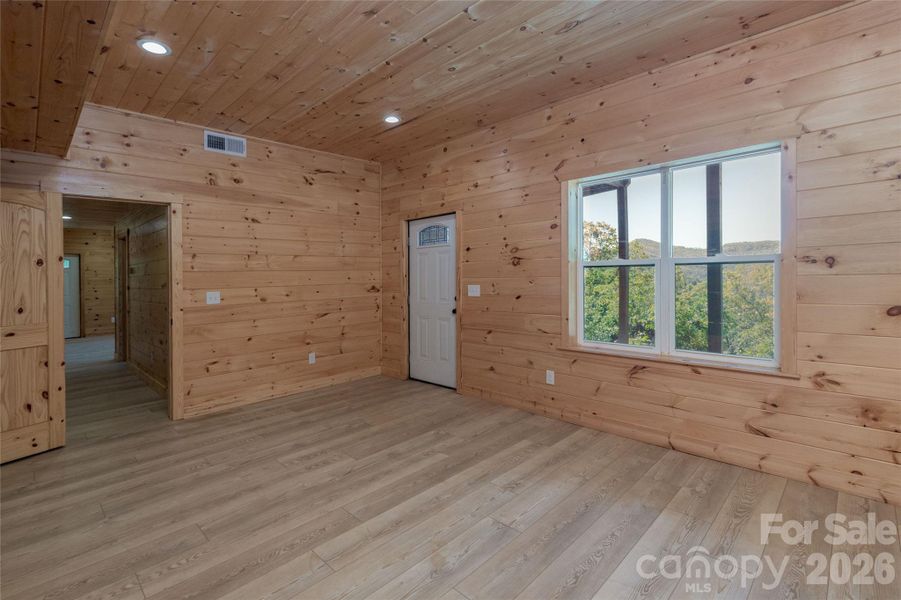 Spacious, unfurnished interior of a new home in , Bryson City (Image 17). Spacious, unfurnished interior of a new home in , Bryson City (Image 17).