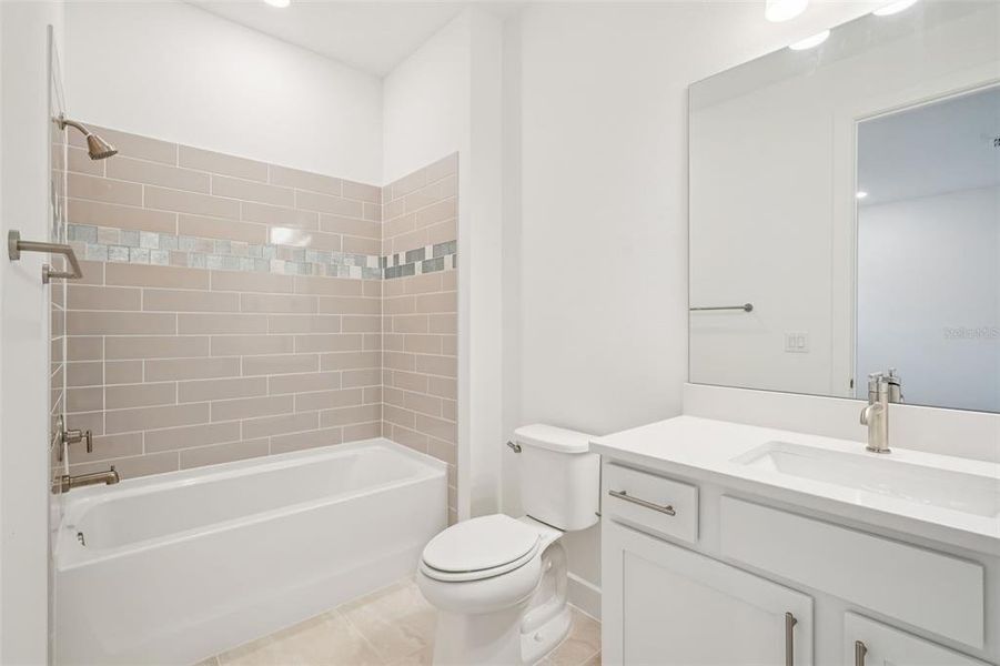 Furnished interior view inside a new home in Del Webb Stone Creek, Ocala (Image 7).