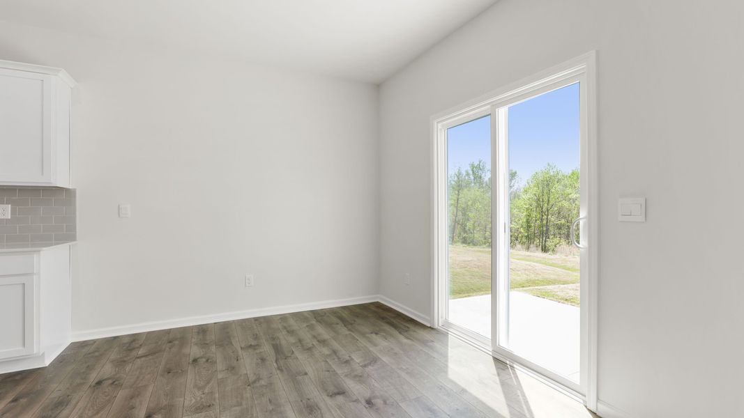 Spacious, unfurnished interior of a new home in Spring Ridge, Anderson (Image 21).