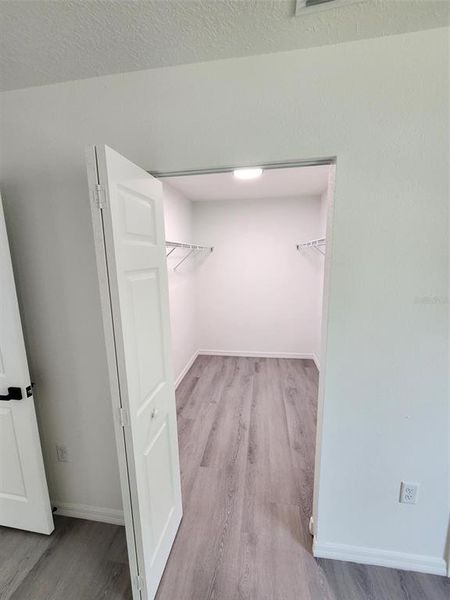 Image 10 of a home in .