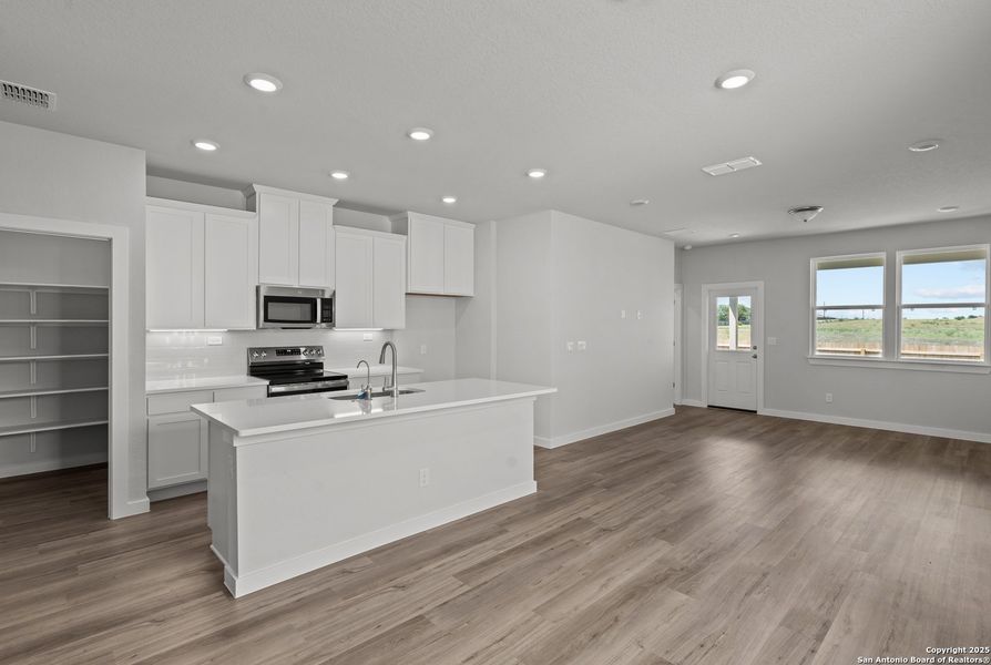 Image 16 of a home in Highland Ridge.