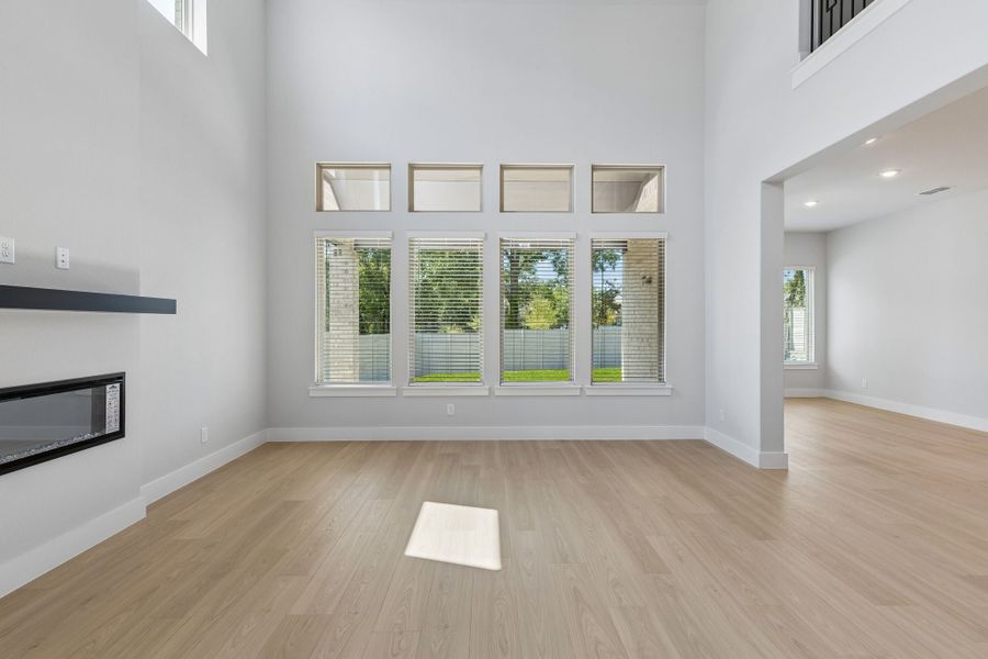 Spacious, unfurnished interior of a new home in Painted Tree Lakeside, McKinney (Image 19). Spacious, unfurnished interior of a new home in Painted Tree Lakeside, McKinney (Image 19).