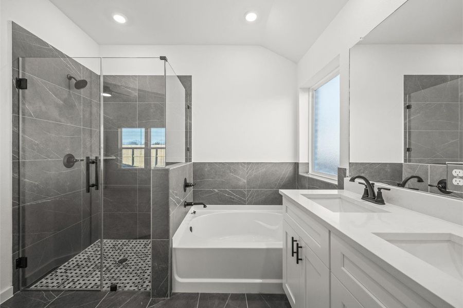 Furnished interior view inside a new home in Foxtail Palms, Manvel (Image 7). Furnished interior view inside a new home in Foxtail Palms, Manvel (Image 7).