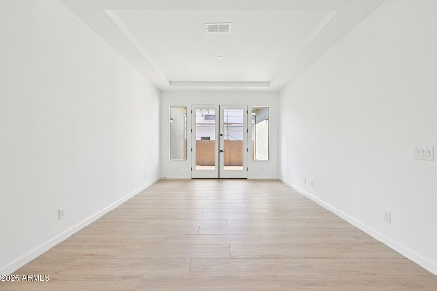 6-web-or-mls-E Twin Acres Dr-S1103-006