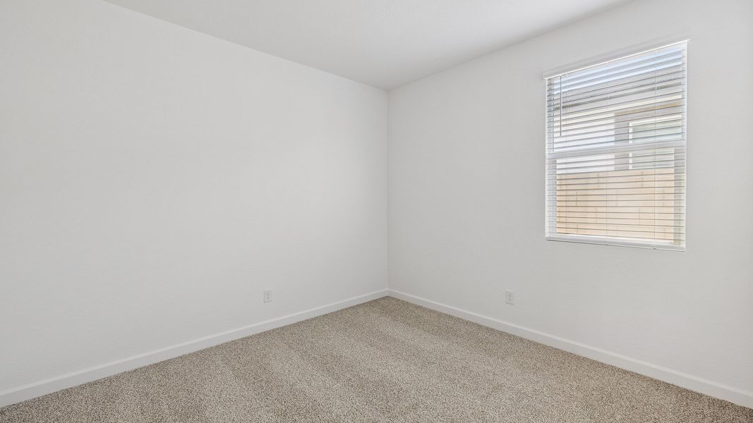 Spacious, unfurnished interior of a new home in Apache Farms, Buckeye (Image 22).