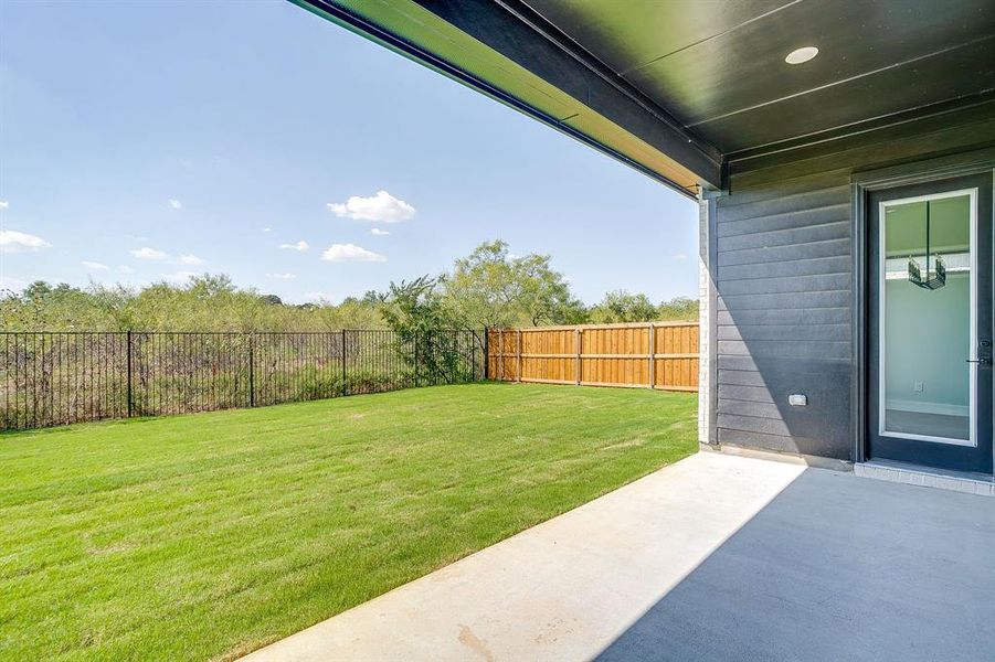 Exterior details and patio area of a home in Pecan Grove, Burleson (Image 27). Exterior details and patio area of a home in Pecan Grove, Burleson (Image 27).