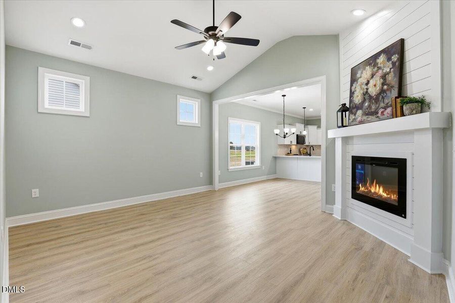 13-602 S Vance St-13