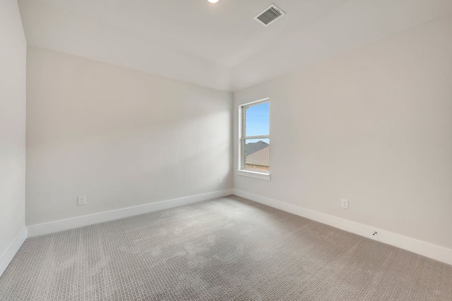 Spacious, unfurnished interior of a new home in Bridgewater, Midlothian (Image 26).