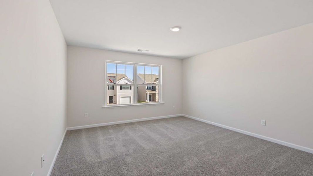 Spacious, unfurnished interior of a new home in Covington Village, Greer (Image 24).