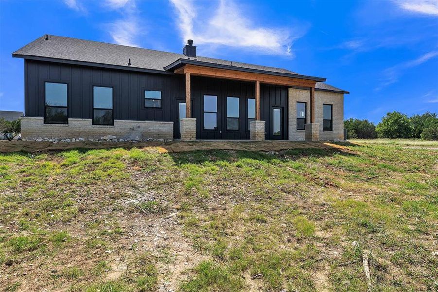 Exterior details and patio area of a home in , Rio Vista (Image 3).