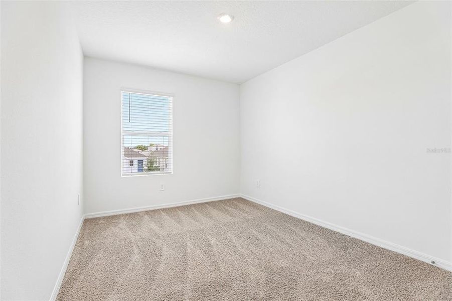 Spacious, unfurnished interior of a new home in Avalon Park Tavares, Tavares (Image 17).